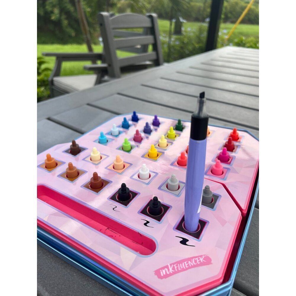 Inkfluencer Click & Color 32 Marker Set - Picture 2 of 4